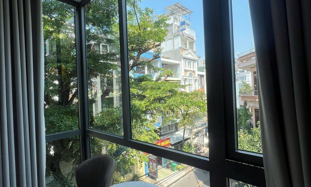 Binh Chanh Hotel | Ánh Trăng Luxury Hotel