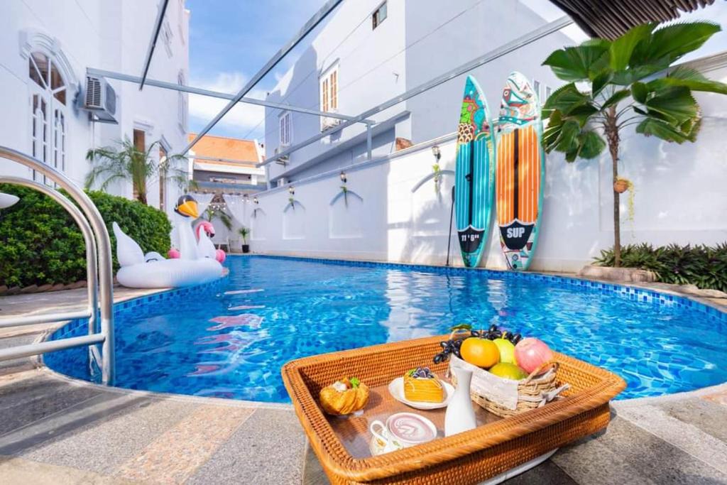 Thang Tam Villa | ĐỨC HIẾU Villa Nghỉ Dưỡng VÕ THỊ SÁU