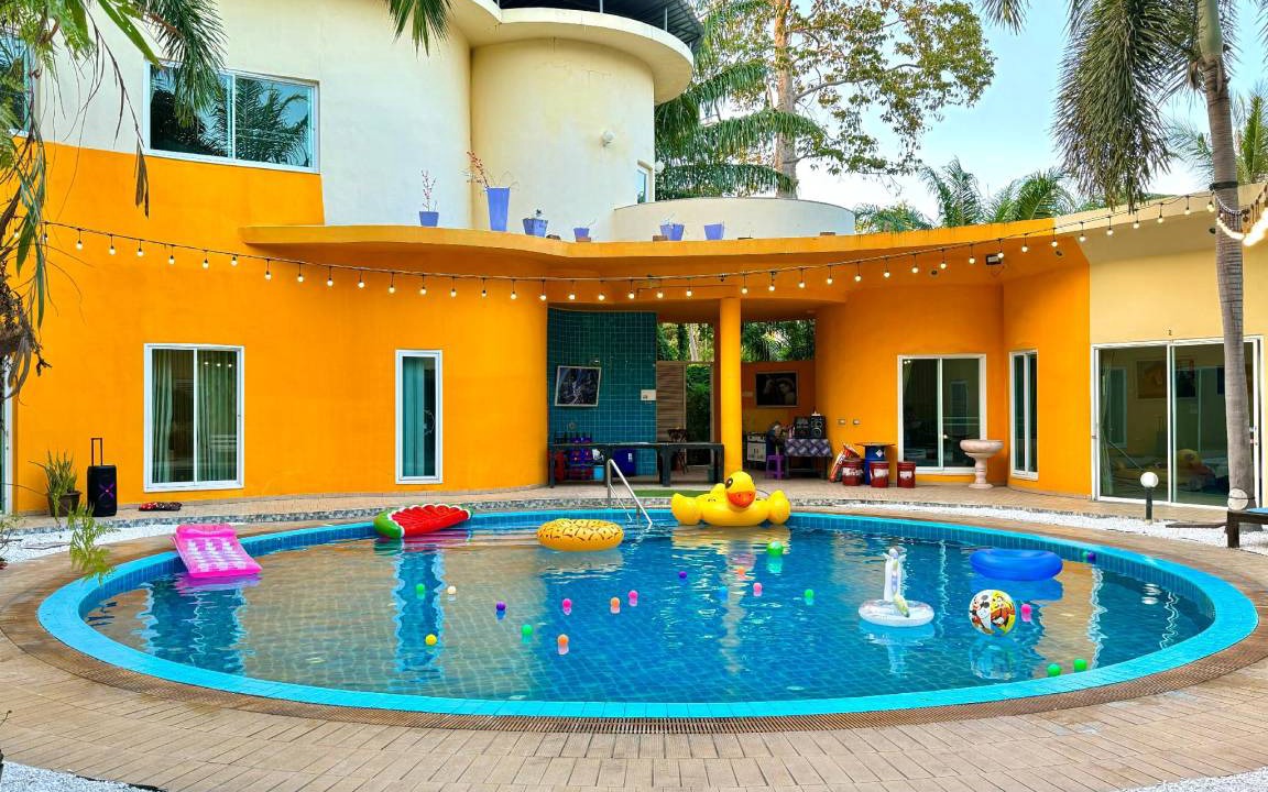 Nong Prue Villa | 1600 m² Villa ∙ 5 bedrooms ∙ 25 guests