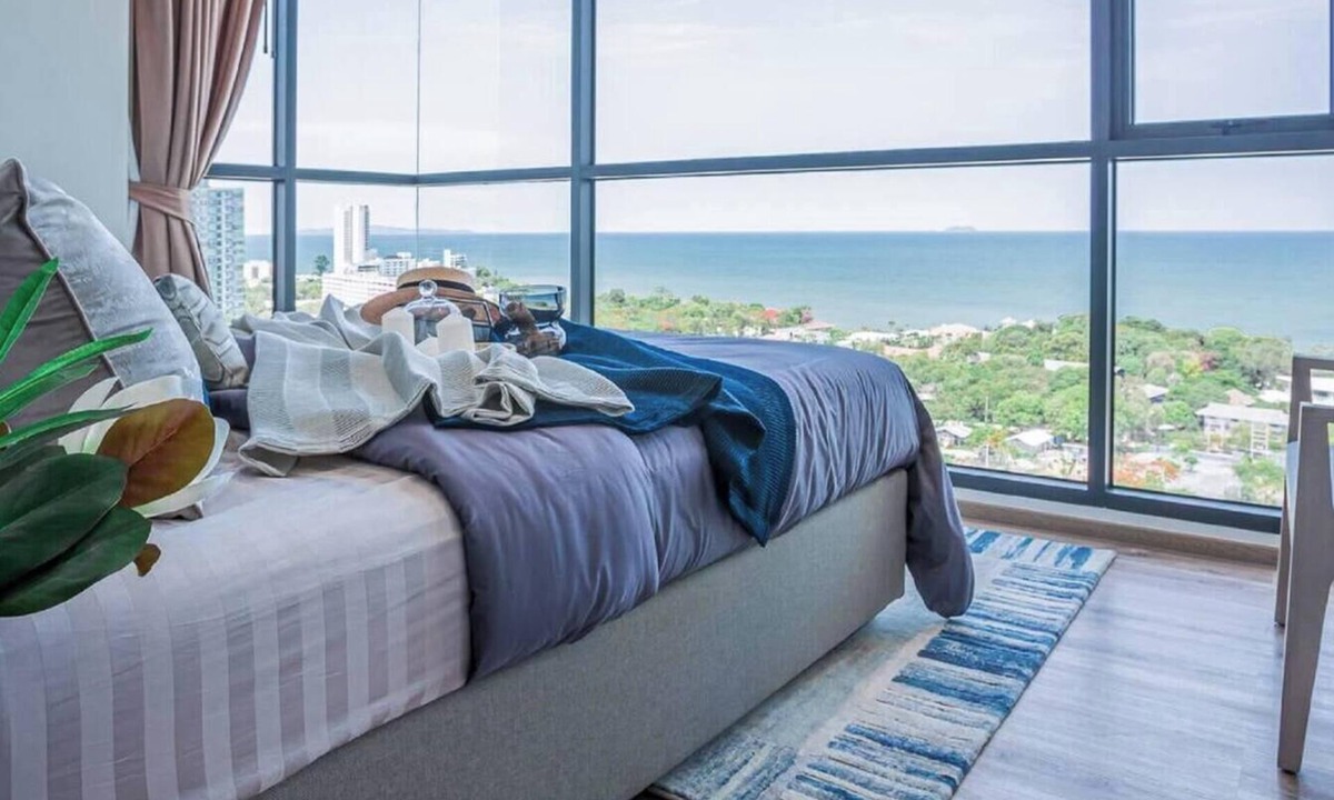 Pratumnak Hill Apartment | 2 Bed Room Sea View Luxury Unit - Beachfront Unit