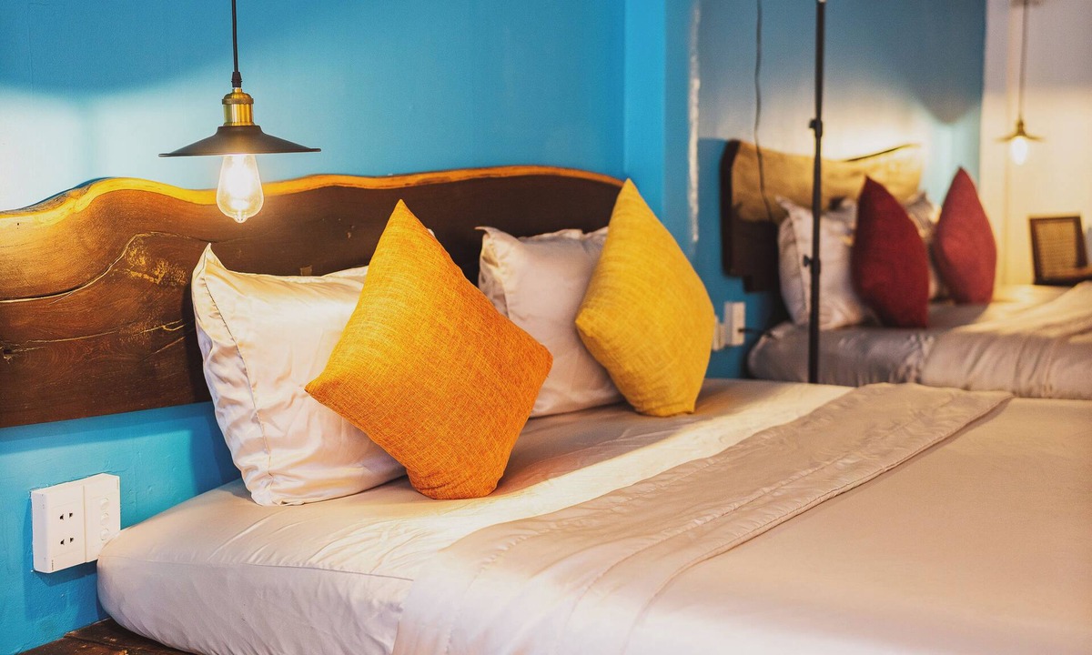 Downtown Ho Chi Minh City Apartment | 2 Beds-Quiet-Cozy-60sqm w/Balcony In District 1