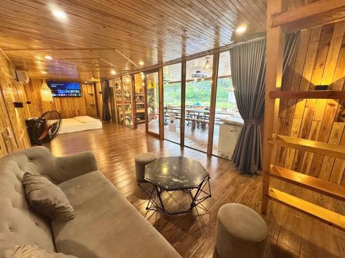Soc Son Villa | 2 romantic bedrooms, 1 living room, pickleball