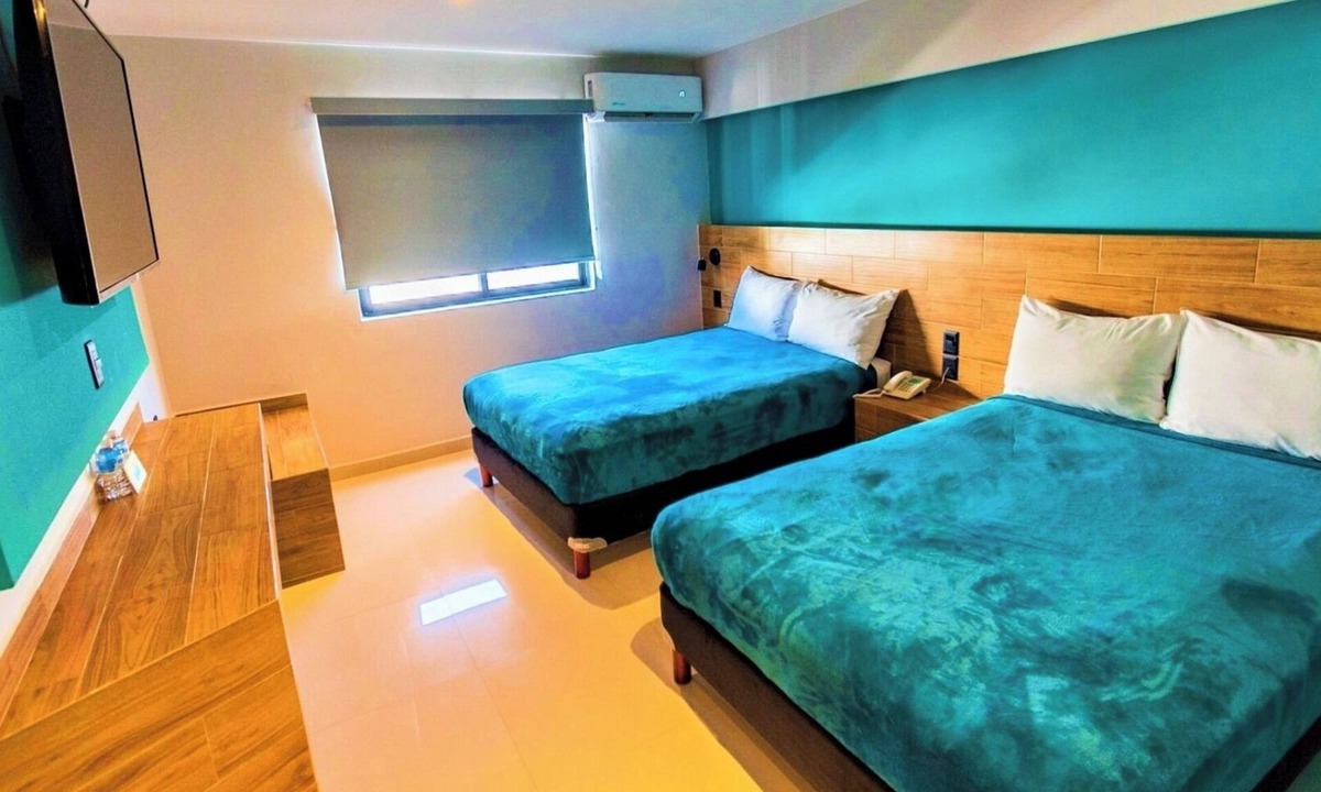 Zona Dorada Hotel | 2-Room Setup Ideal for Families or Friends Near Mazatlán’s Top Attractions