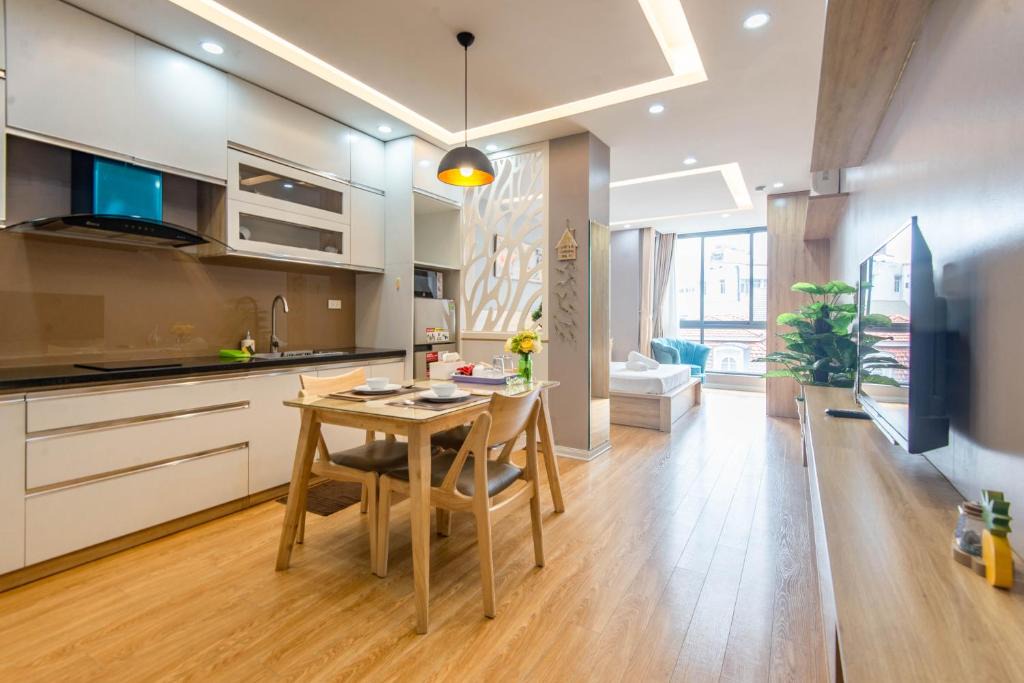 Cong Vi Apartment | 22housing Hotel & Residence 81 Linh Lang