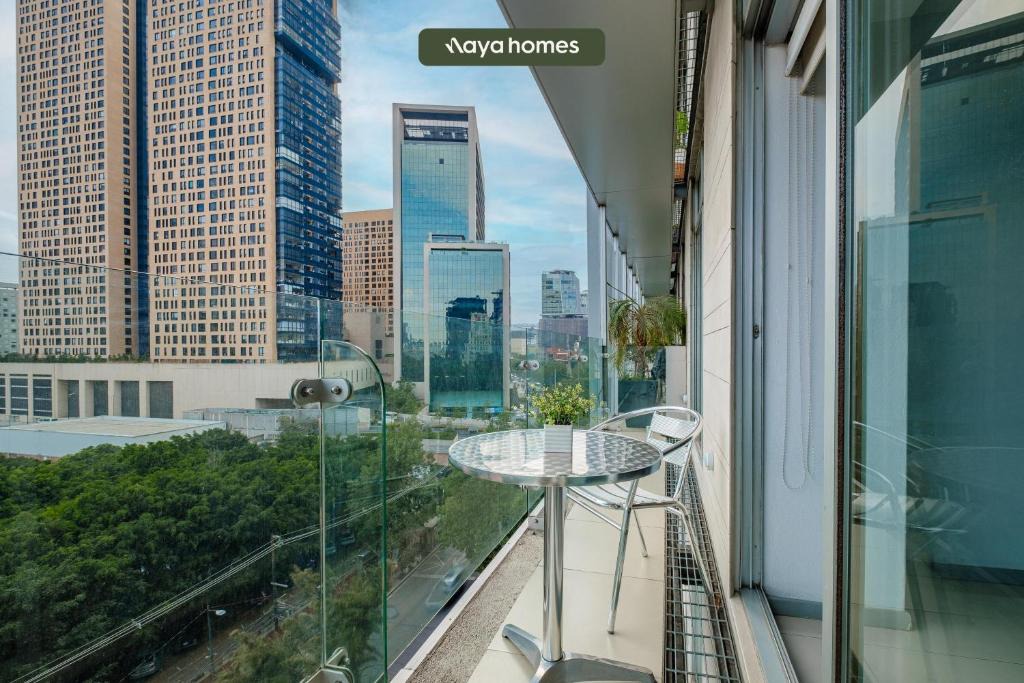 Granada Apartment | 2BR apartment with Jacuzzi | Pool | City Skyline