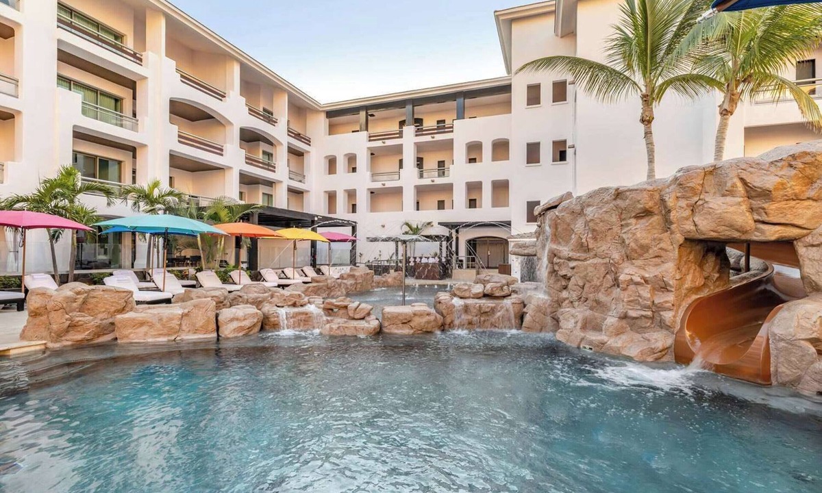 Zona Hotelera Hotel | 3 Sunny 3BR Grand Suites w/Full Kitchen – Near Top-Rated Cabo Golf Clubs