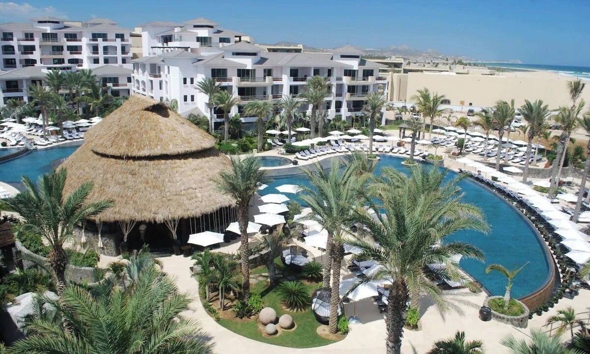 Zona Hotelera Hotel | 3 Tropical 2BR Suites w/Spa Bath – Only a Short Drive to Top-Rated Golf