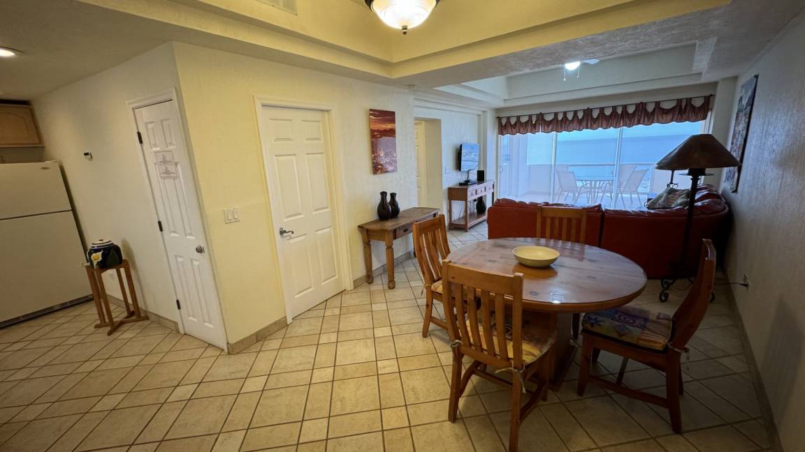 Sandy Beach Condo | 97 m² Condo ∙ 2 bedrooms ∙ 4 guests