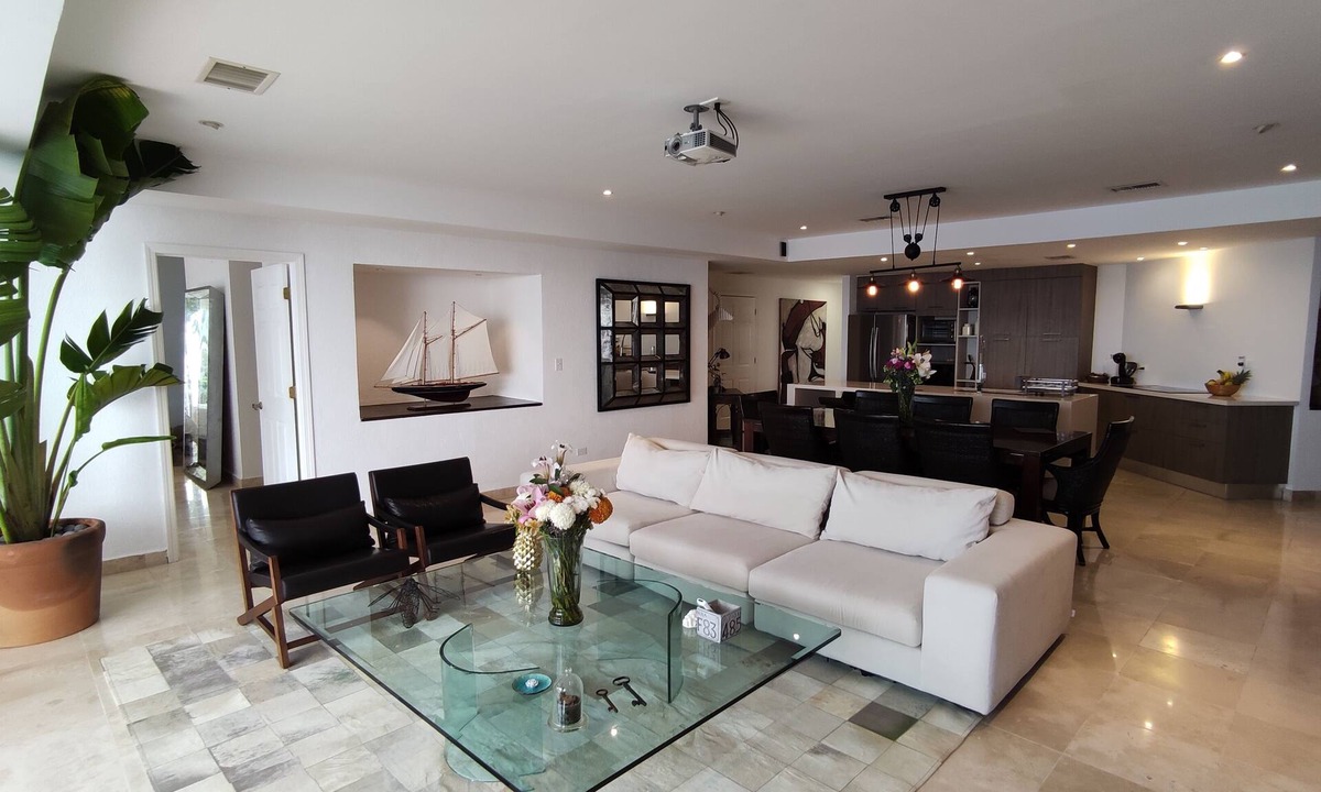 Zona Hotelera Norte Apartment | 9th floor, 4 bedroom. Cielo Apartment - An ocean front dream.