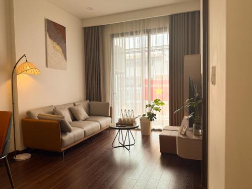Gia Lam Apartment | A Quiet Stay - Service Apartment, Vinhome Ocean Park, Ha Noi