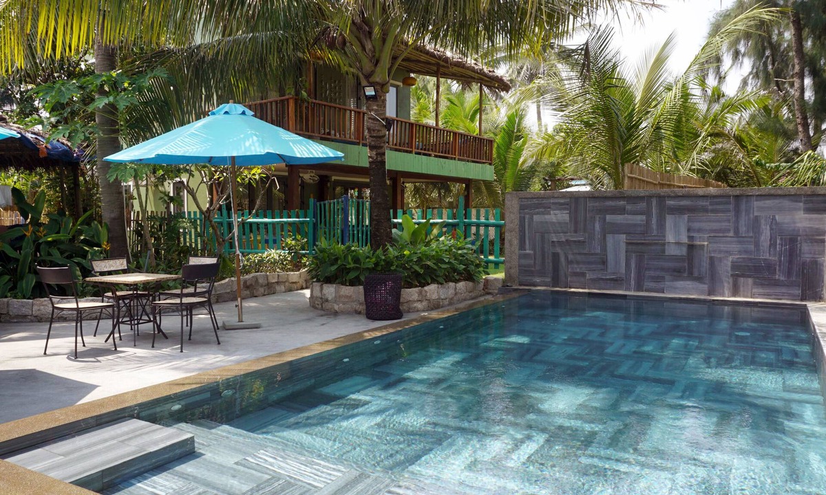 Cam An House | Absolute beach front on An Bang Beach. Oozing style, Salt Villa sleeps 6 (to 8)
