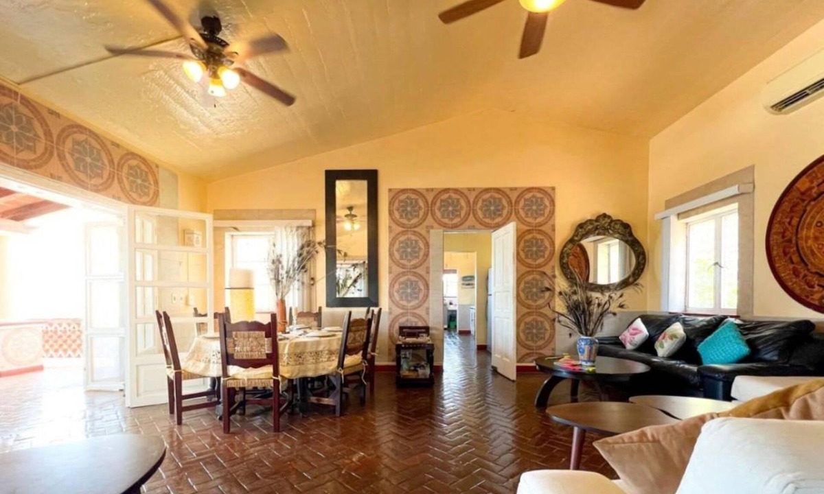 Las Playas House | Acapulco Ocean view 4 room. House. AC, pool .5 m beach Caleta. Private parking