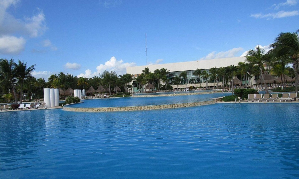 Centro Resort | Affordable Mexico Vacation with 2 bedrooms, 2 bath resort Suite Sleeps 6 adults