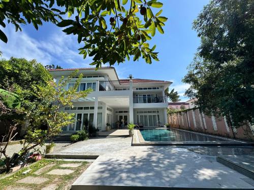 Ban Cui Hotel | An Nhien Mercury Villa & Resort