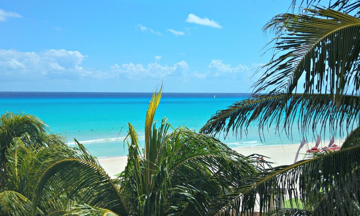 Playacar Fase I Resort | Apartment facing the sea 15 min walk from the center