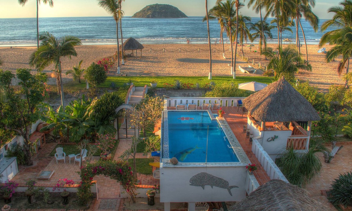 Rincon de Guayabitos Apartment | Apartment with exclusive beach!