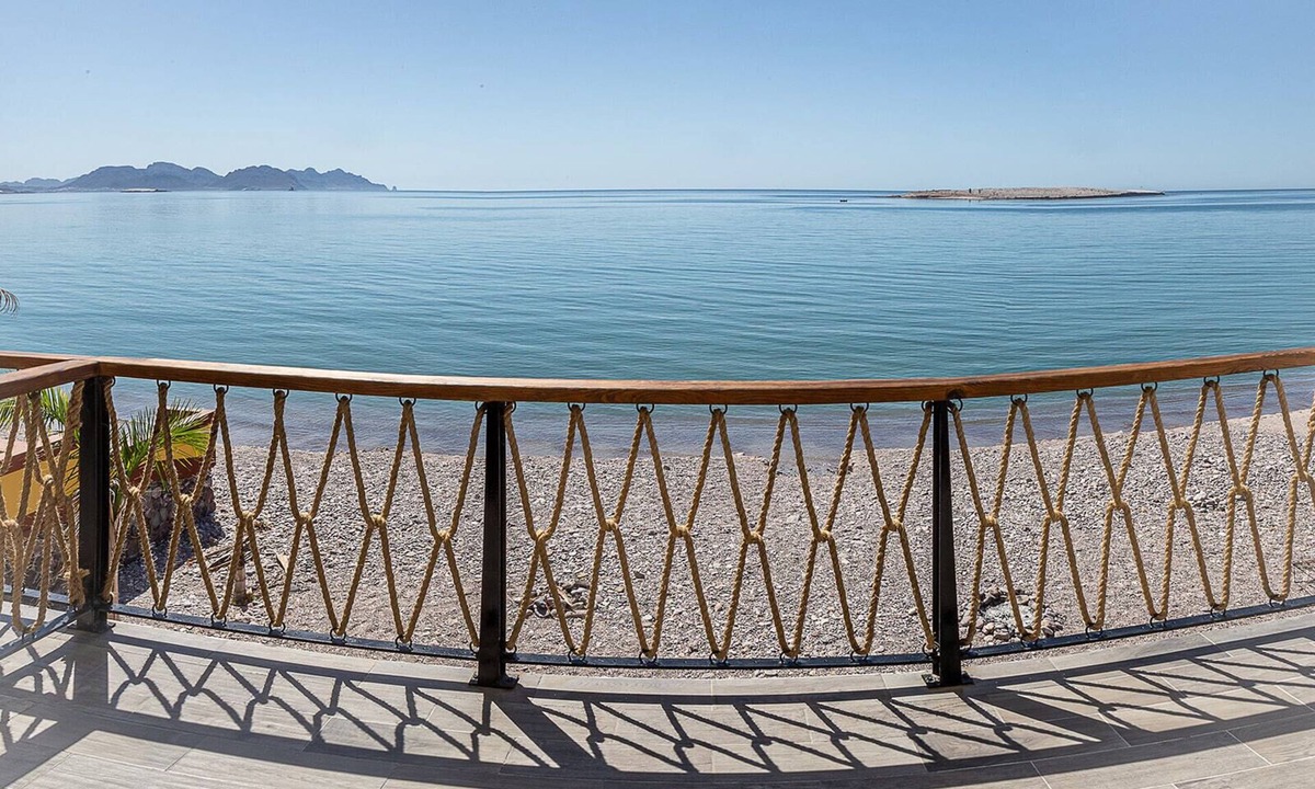 San Carlos Apartment | Apartment with exclusive access to San Carlos Beach