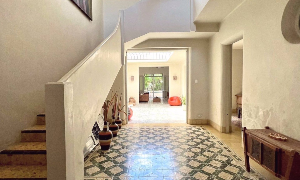 Centro House | ART-DECO HOLIDAY OASIS WITH POOL IN THE HISTORICAL CENTRO OF MERIDA - LOCATION!