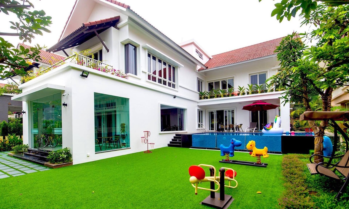 Thach That Villa | Autumn Flower villas