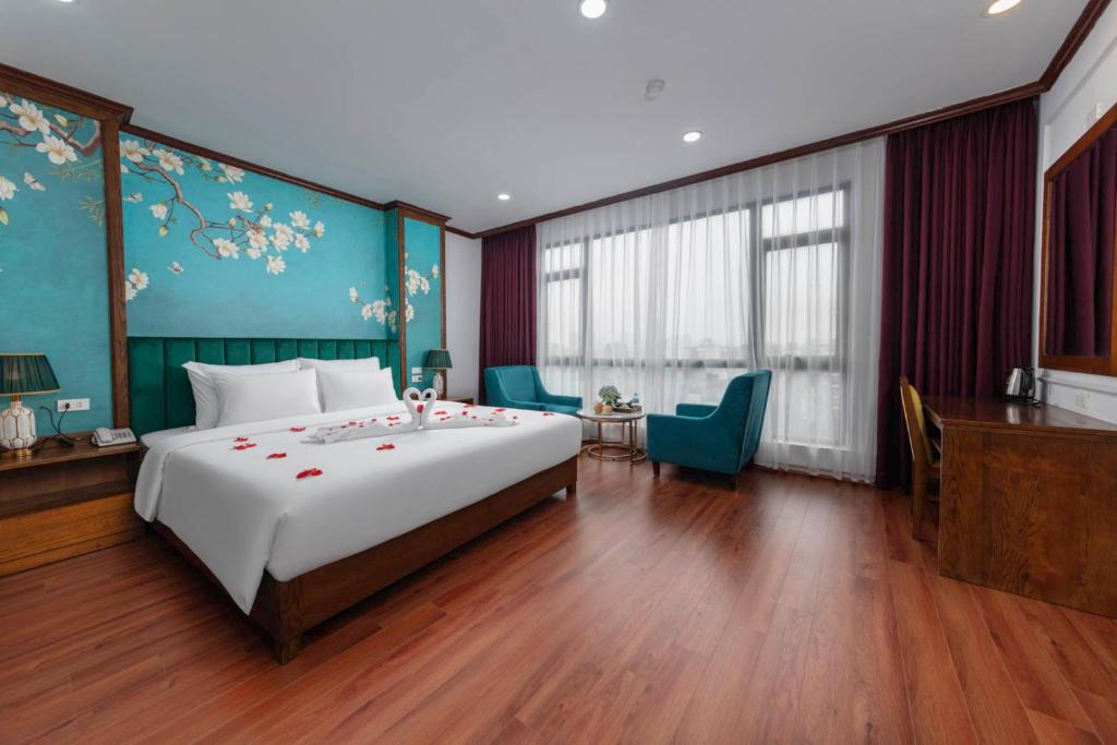 Yen Phu Hotel | Azen Westlake Hanoi Hotel