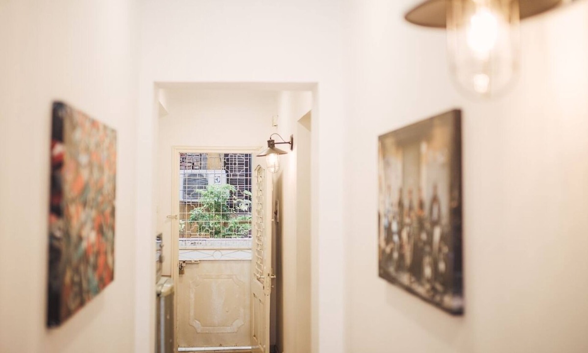 Hoan Kiem Apartment | Balcony Apartment 3 Bedrooms, 5mins to Hoan Kiem Lake