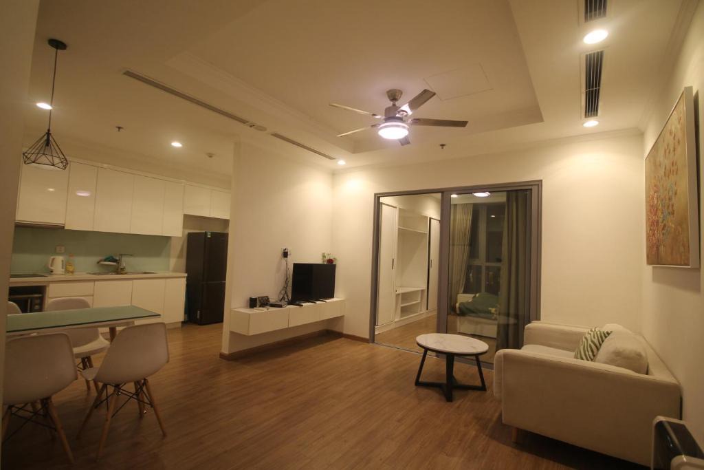 Hoang Mai Apartment | bay vinhomes times city