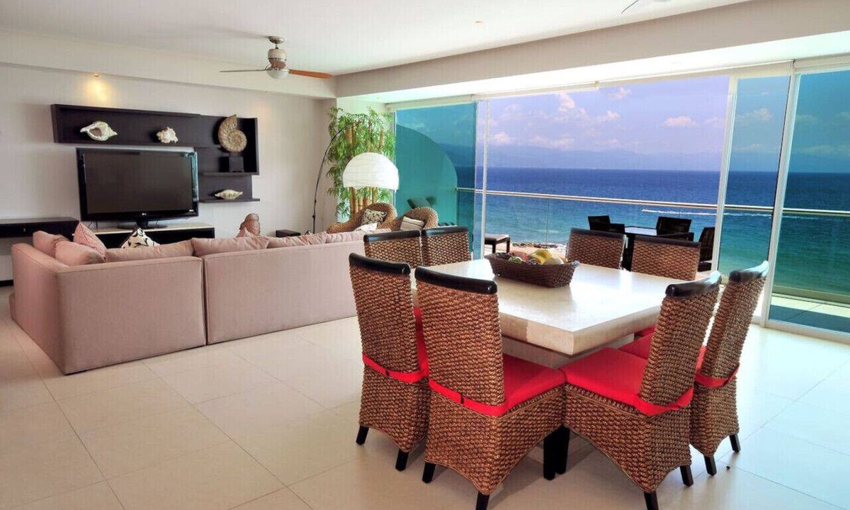 North Hotel Zone Apartment | Beachfront condo amazing views Peninsula PV