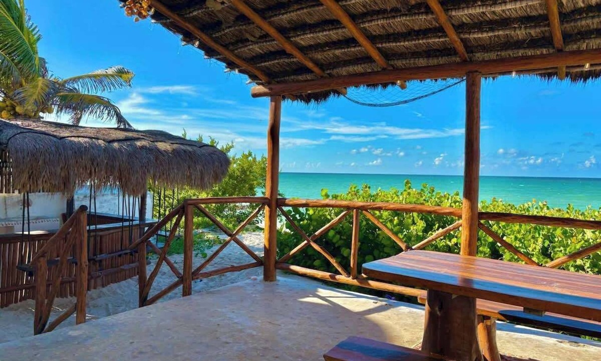 Chuburna Puerto House | Beachfront House with Terrace Bar - All inclusive