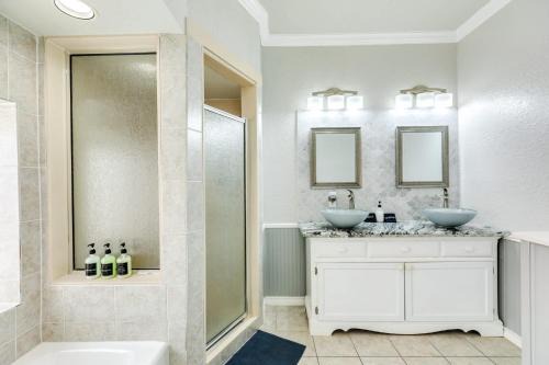 Surfside Beach Apartment | Beachfront Private Walkover