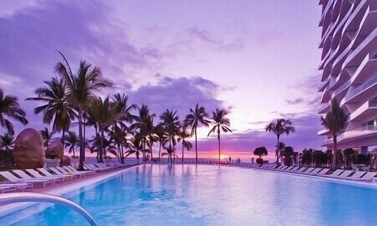 North Hotel Zone Apartment | Beachfront! recognized Icon Vallarta, Ocean Front,