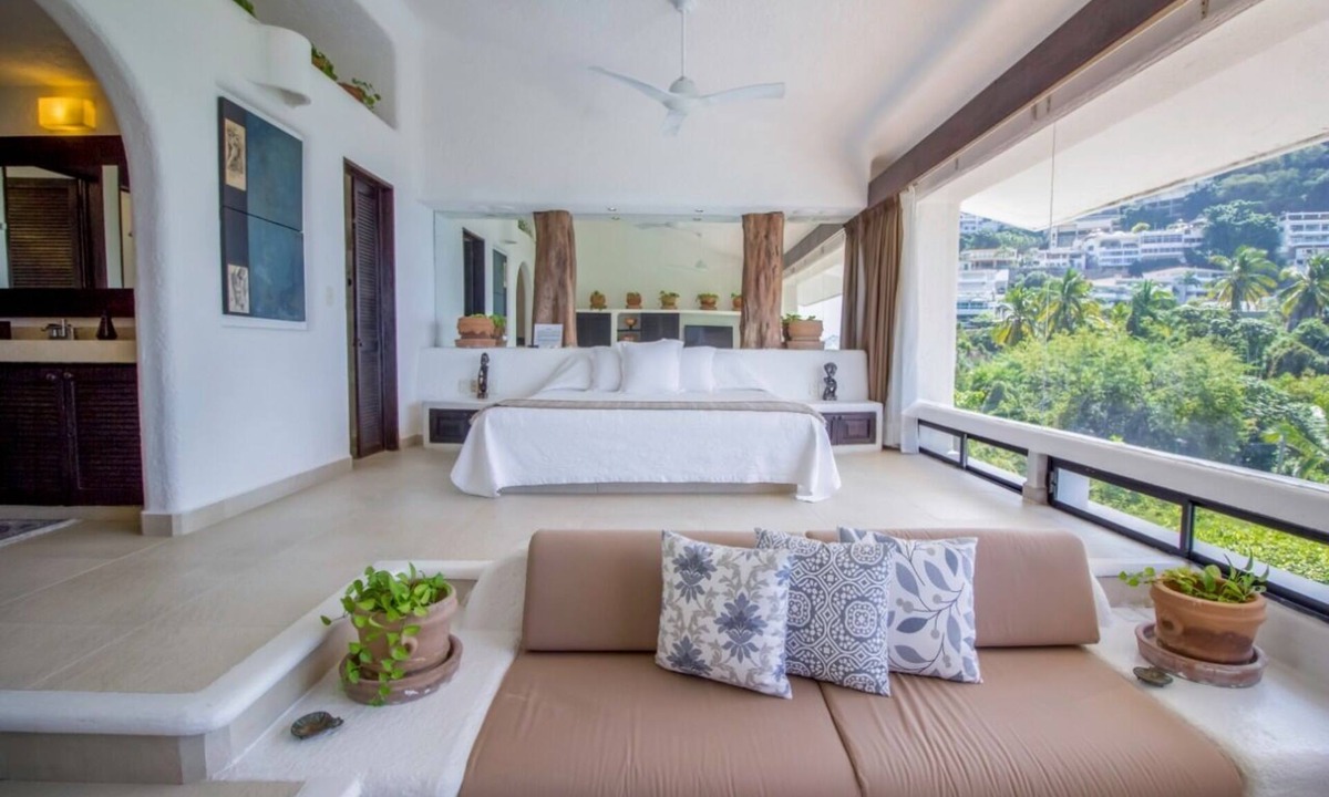 Unta Bruja House | Beautiful Mediterranean-style house with spectacular views of the bay