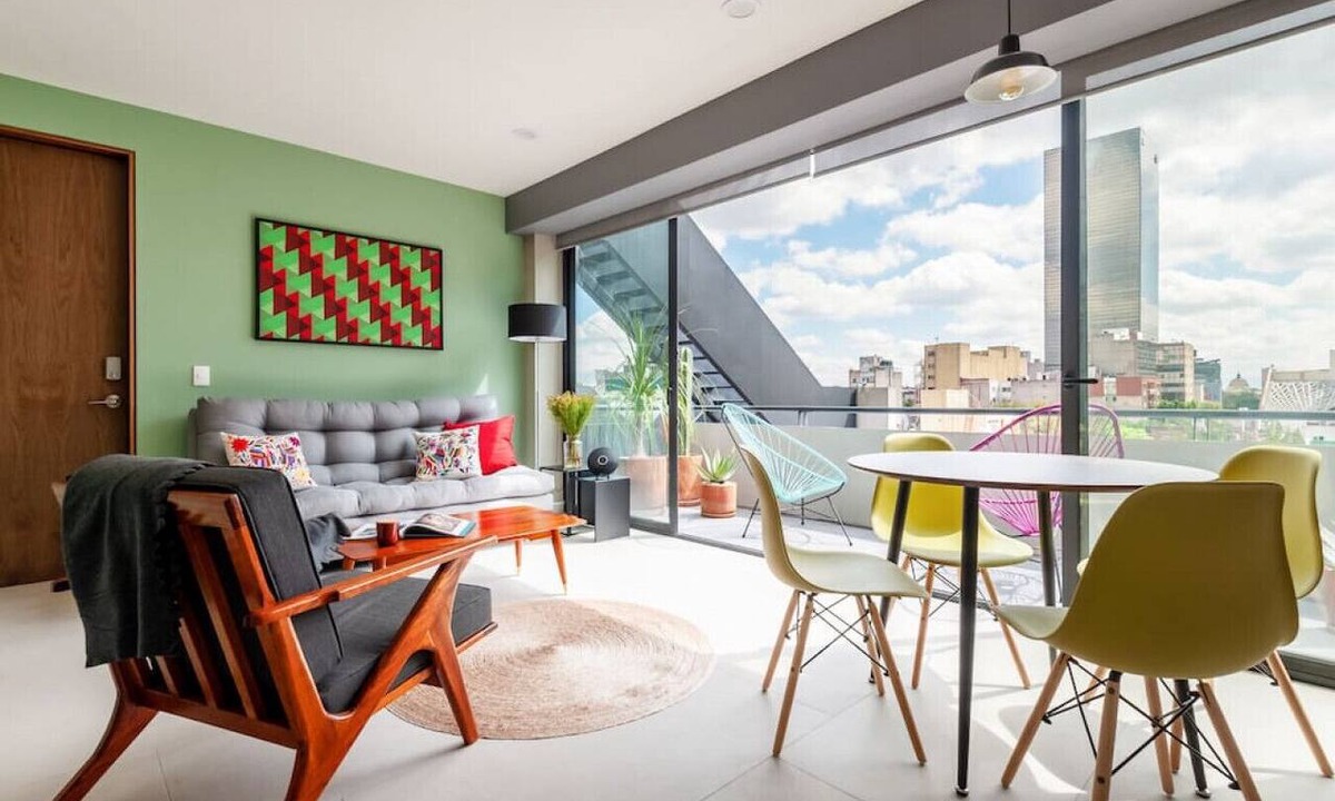 Cuauhtemoc Apartment | Bellas Artes & Downtown Views from a Stylish apt
