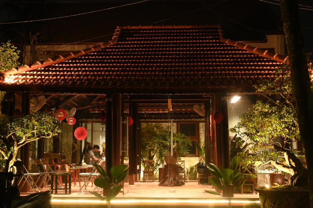 Hue Hotel | Berry Boutique