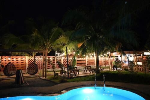 Binh Phu House | Biển Tôm ốc Homestay Bến Tre - Hồ Bơi & BBQ Garden