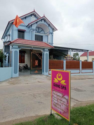 Le Thuy House | Blue House HomeStay