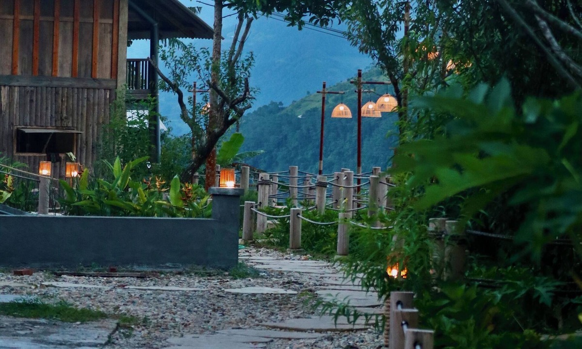 Ban Luoc Hotel | Bong Benh Retreat