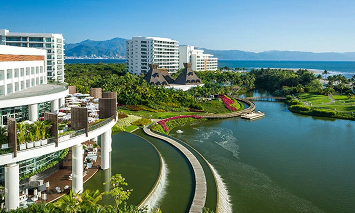 Nuevo Vallarta Resort | Bring the entire Family and Friends ! Go home with a legacy of fun, relaxation