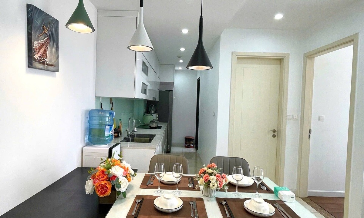 Trung Hoa Nhan Chinh Apartment | Căn hộ 2 phòng ngủ, 2 phòng tắm đầy đủ tiện nghi - Vinhomes D'Capitale