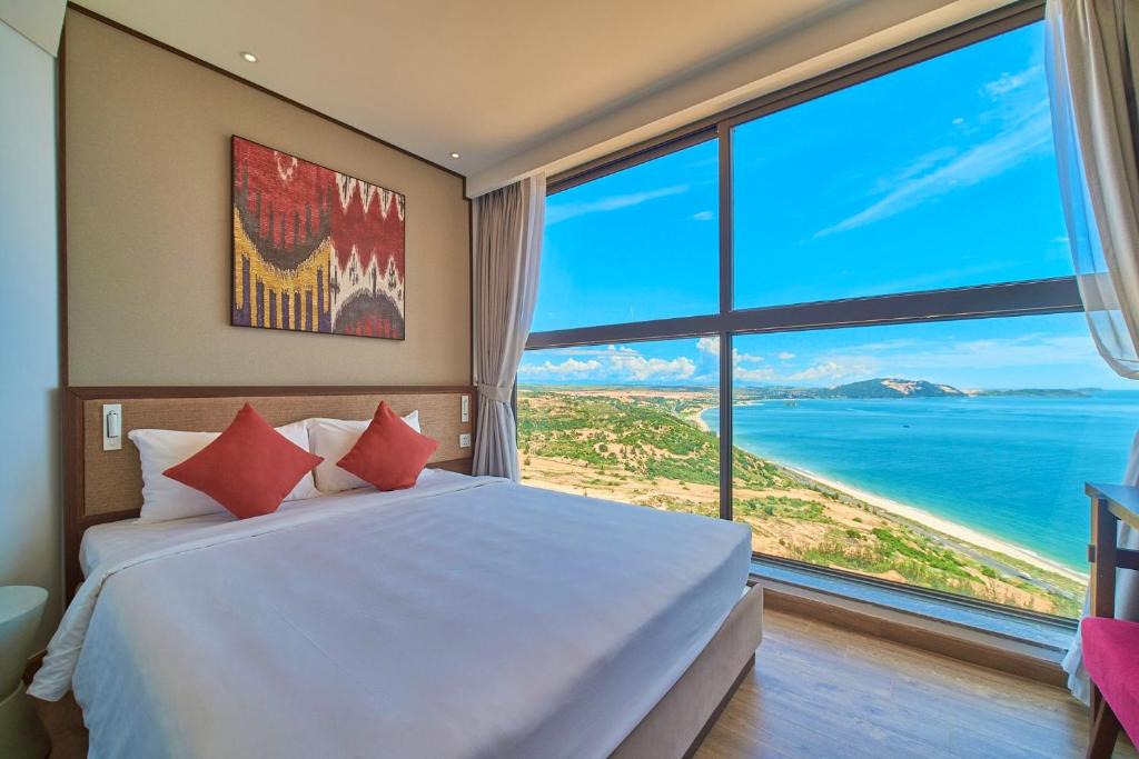 Suoi Nuoc Beach Apartment | Căn hộ 2PN Apec Mandala Mũi Né bao bữa sáng món Việt Nam