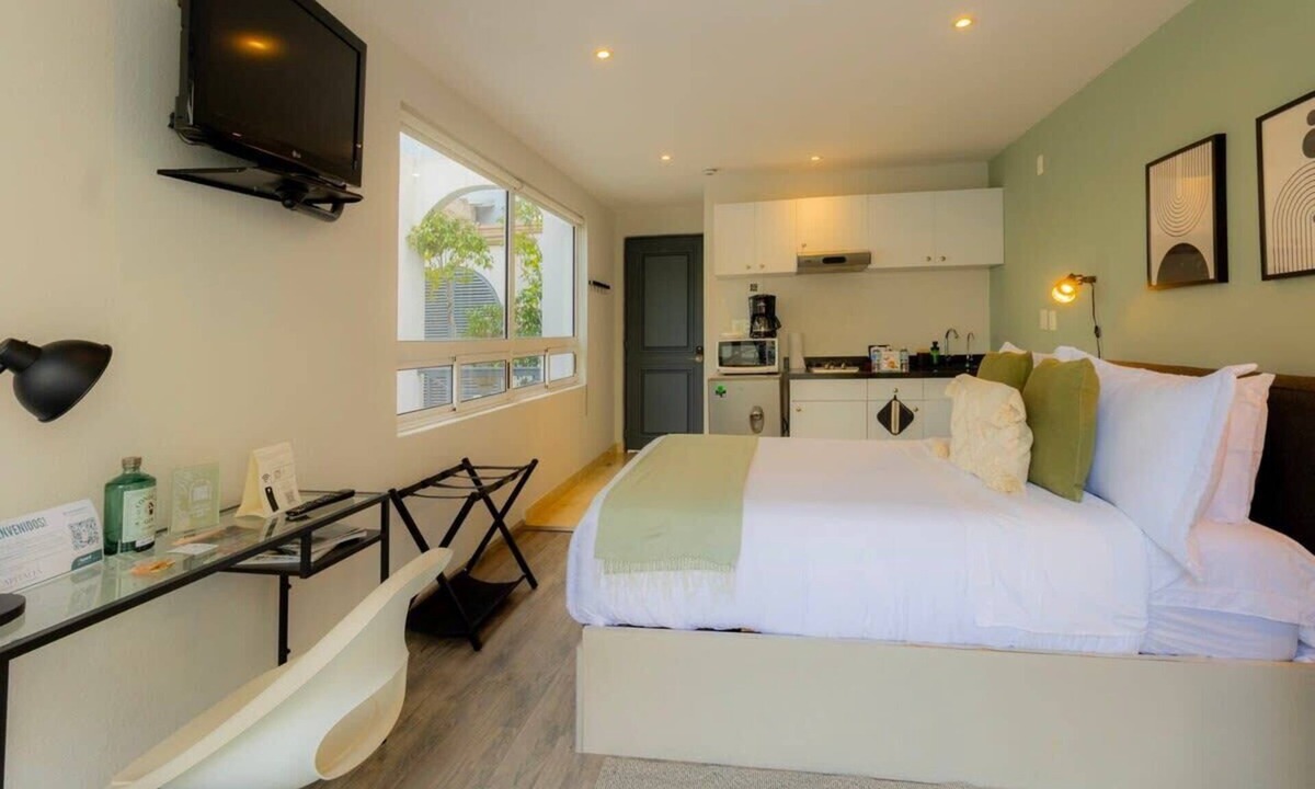 Los Morales Apartment | Capitalia | Urban Studio Escape