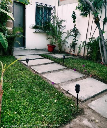 Irapuato House | Casa Bellas Artes de 2 pisos en Fracc Privado