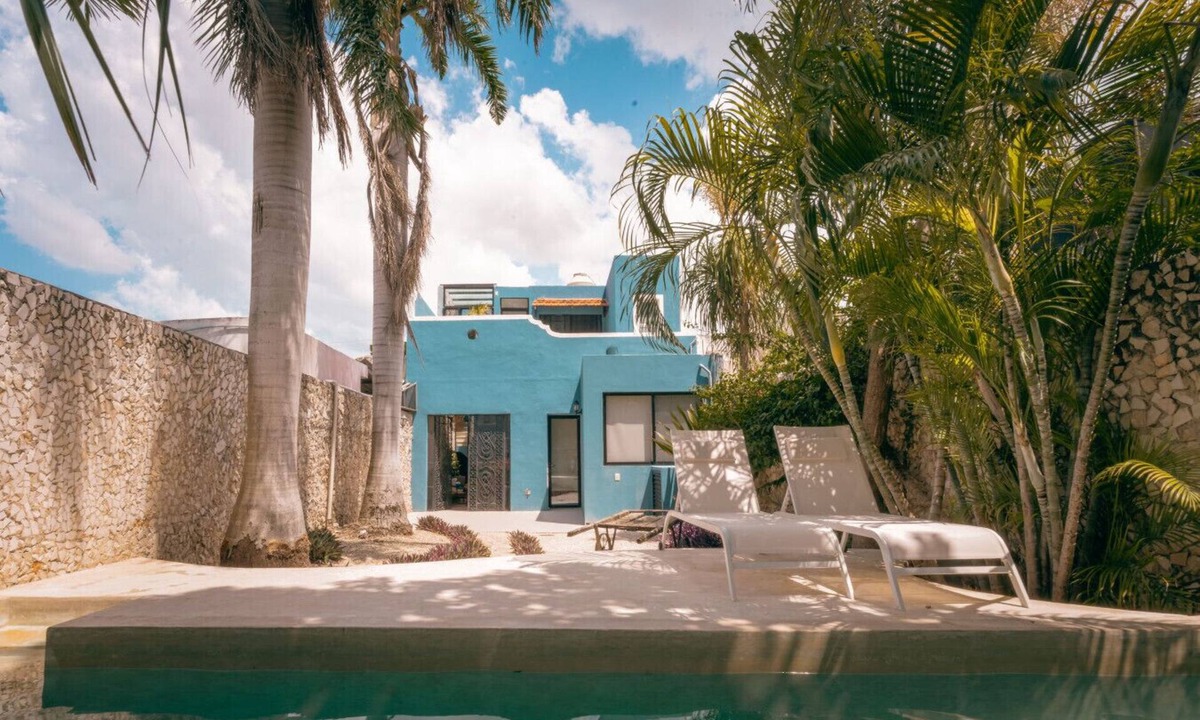 Barrio de Santiago House | Casa Kiiwik - Luxury Property with a Private Outdoor Pool and Parking in Central Merida