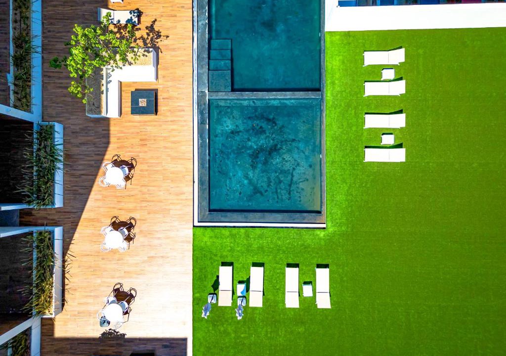 El Medano Ejidal Apartment | Casa Lucy Secure-Quiet & Opulent Cabo Retreat-3BR's & Patio!