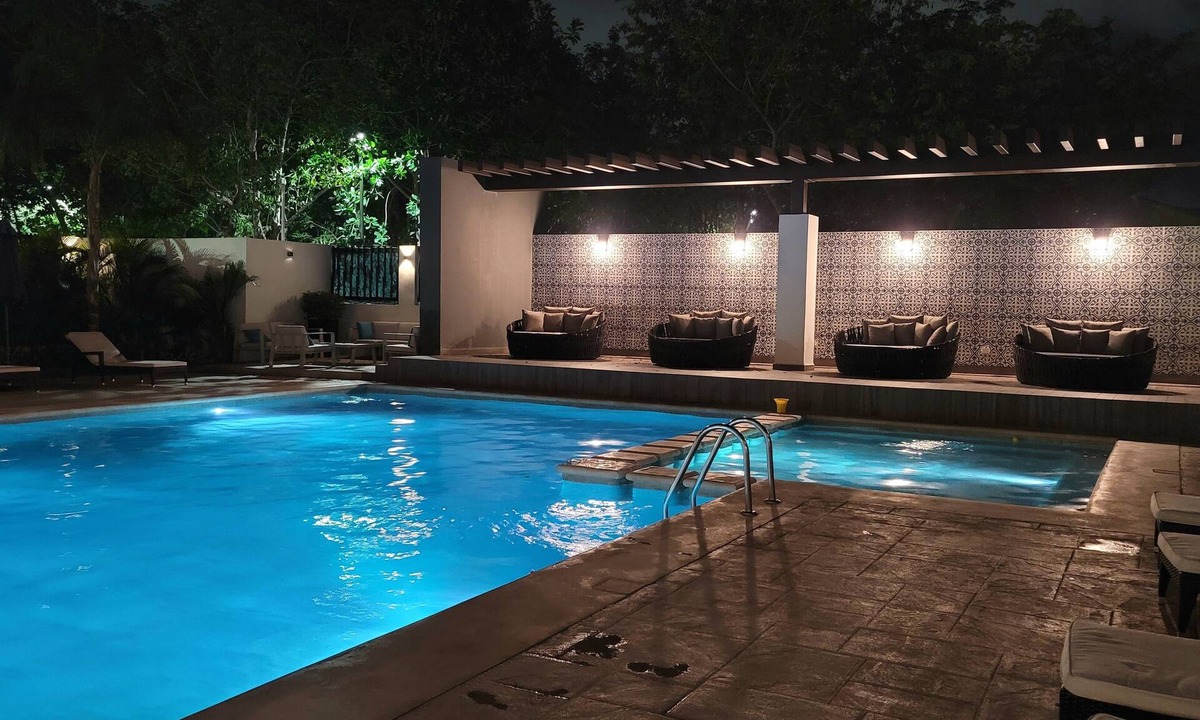 Playa del Carmen House | CASA NIKTE PLAYA DEL CARMEN, NEAR 5TH AVENUE, XCARET PARK, AND CENTRO MAYA MALL.