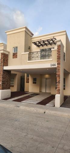 Zempoala House | CASA NUEVA al Sur de Pachuca para descansar o trabajar sin ruido, con alberca