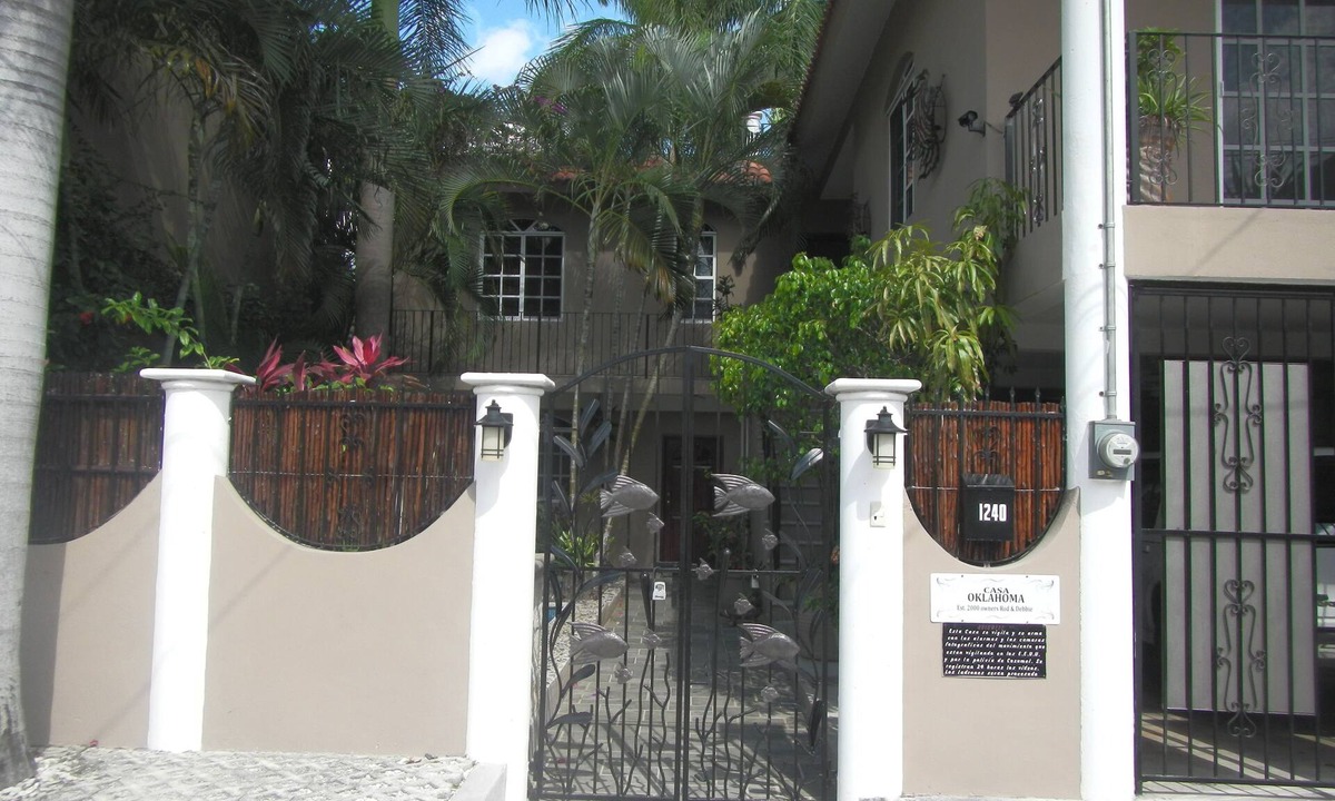 Colonia Andres House | CASA OKLAHOMA in Cozumel Mexico is beautiful, private oasis 3 blocks from Ocean.