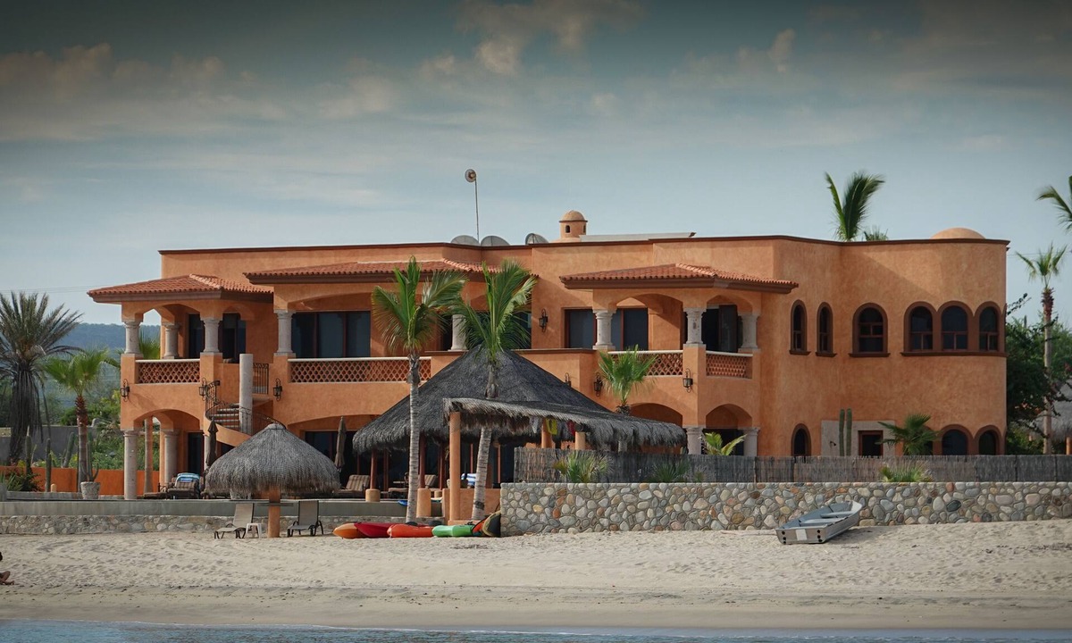 El Cardonal Villa | Casa Rodriguez Luxury Ocean Villa on Soft Sand Beach | Concierge & Staff