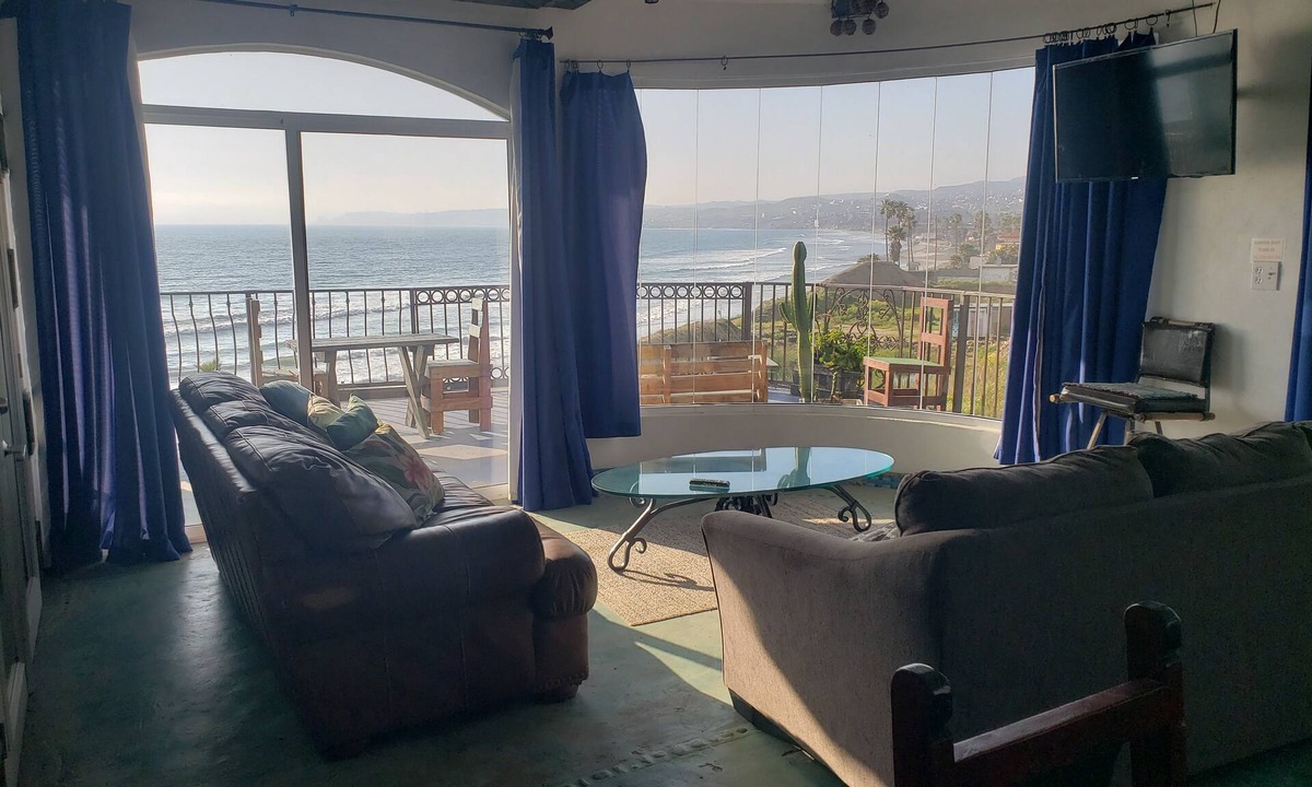 Playas de Rosarito Villa | Casa Vista de la Luna - Ocean view upper level villa, pool, jacuzzi, beach & bbq