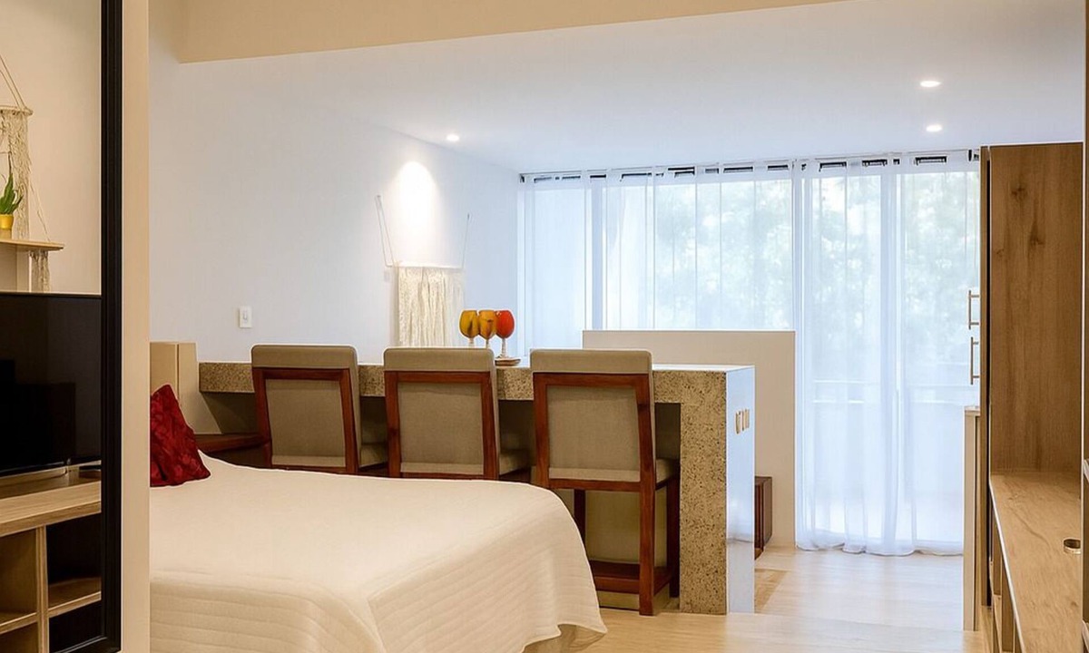 Centro Apartment | Central condo: Pool, Gym + Garage. Near 5th&beach