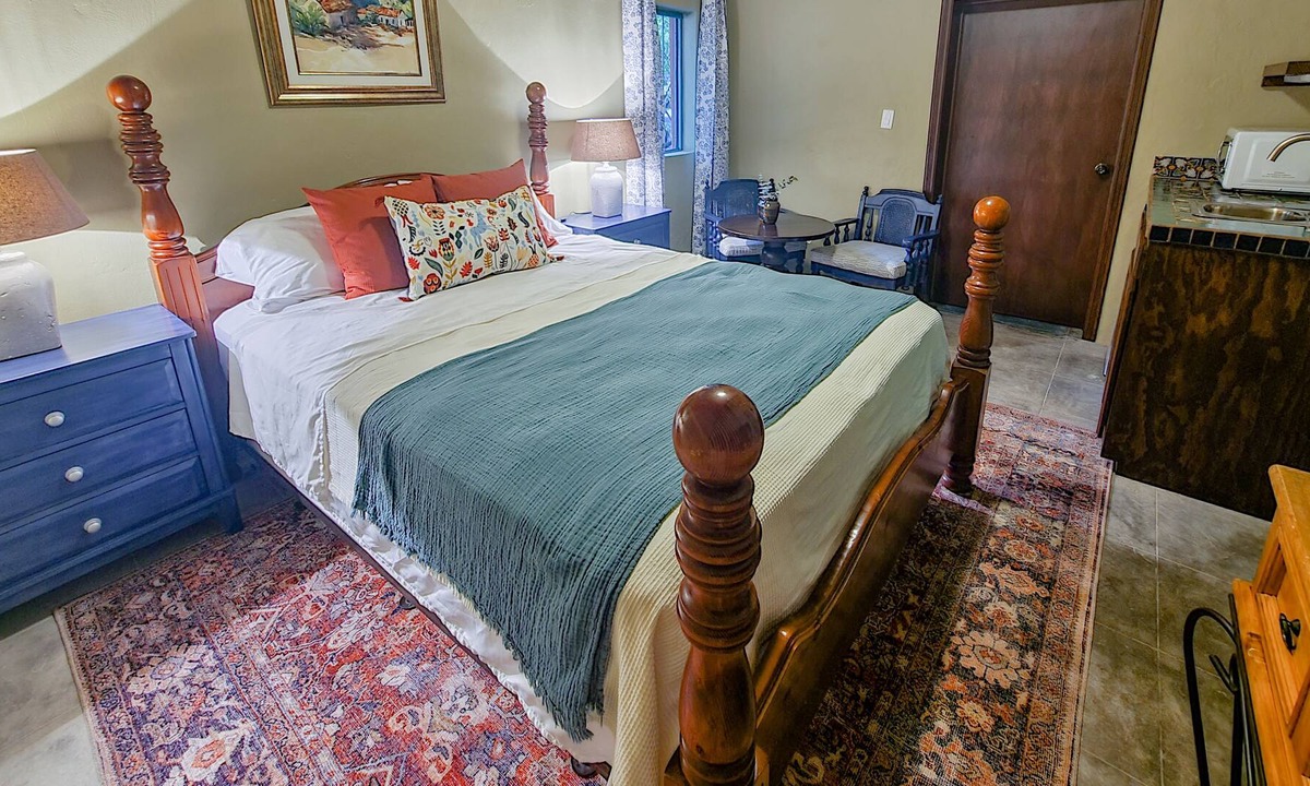 Alamos Apartment | 🌺 Charming bedroom w/ pool in Hacienda La Quinta